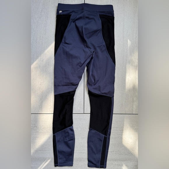 Motion 365 Highwaisted Fabletics Leggings - Picture 5 of 12